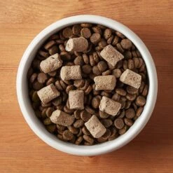 Tylee's Freeze-Dried Mixers For Dogs, Chicken & Salmon Recipe -Cozy Paws 223068 PT5. AC SS1800 V1597940865