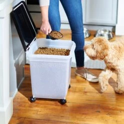 Frisco Airtight Dog & Cat Food Storage Container -Cozy Paws 245805 PT8. AC SS1800 V1608849464