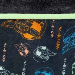 STAR WARS THE MANDALORIAN GROGU Pillow Cat & Dog Bed & STAR WARS THE MANDALORIAN GROGU Bolster Cat & Dog Bed -Cozy Paws 370398 PT3. AC SS1800 V1645809097