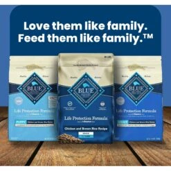 Blue Buffalo Life Protection Formula Small Breed Senior Chicken & Brown Rice Recipe Dry Dog Food -Cozy Paws 51901 PT8. AC SS1800 V1701982100