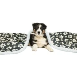 HappyCare Textiles Ultra Soft Cozy Flannel Paw Print Sherpa Cat & Dog Blanket, 50x60-in -Cozy Paws 715070 PT4. AC SS1800 V1669413262