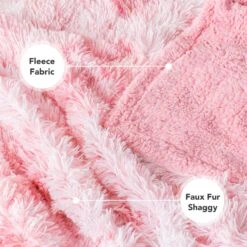 PetAmi Furry Faux Fur Waterproof Cat & Dog Blanket -Cozy Paws 902854 PT4. AC SS1800 V1687814922