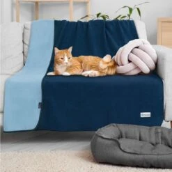 PetAmi Reversible Fleece Waterproof Cat & Dog Blanket -Cozy Paws 904070 PT5. AC SS1800 V1688390248